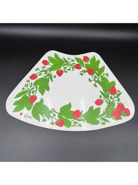 Vintage Vinyl Strawberry Fruit Motif Placemats Set Of 4